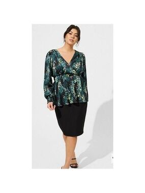 Torrid Satin Surplice Tie Cut Out Back Long Sleeve Blouse (Size 3)